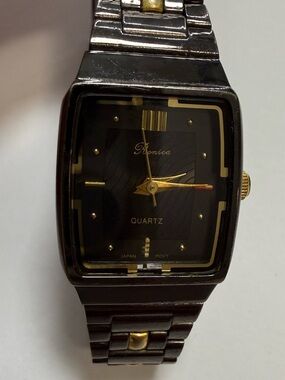 Ronica Black and Gold Rectangular Quartz Watch dead battery